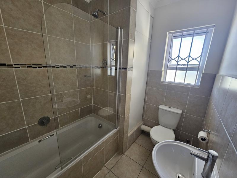 2 Bedroom Property for Sale in Costa Da Gama Western Cape